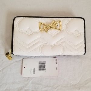 Betsey Johnson wallet